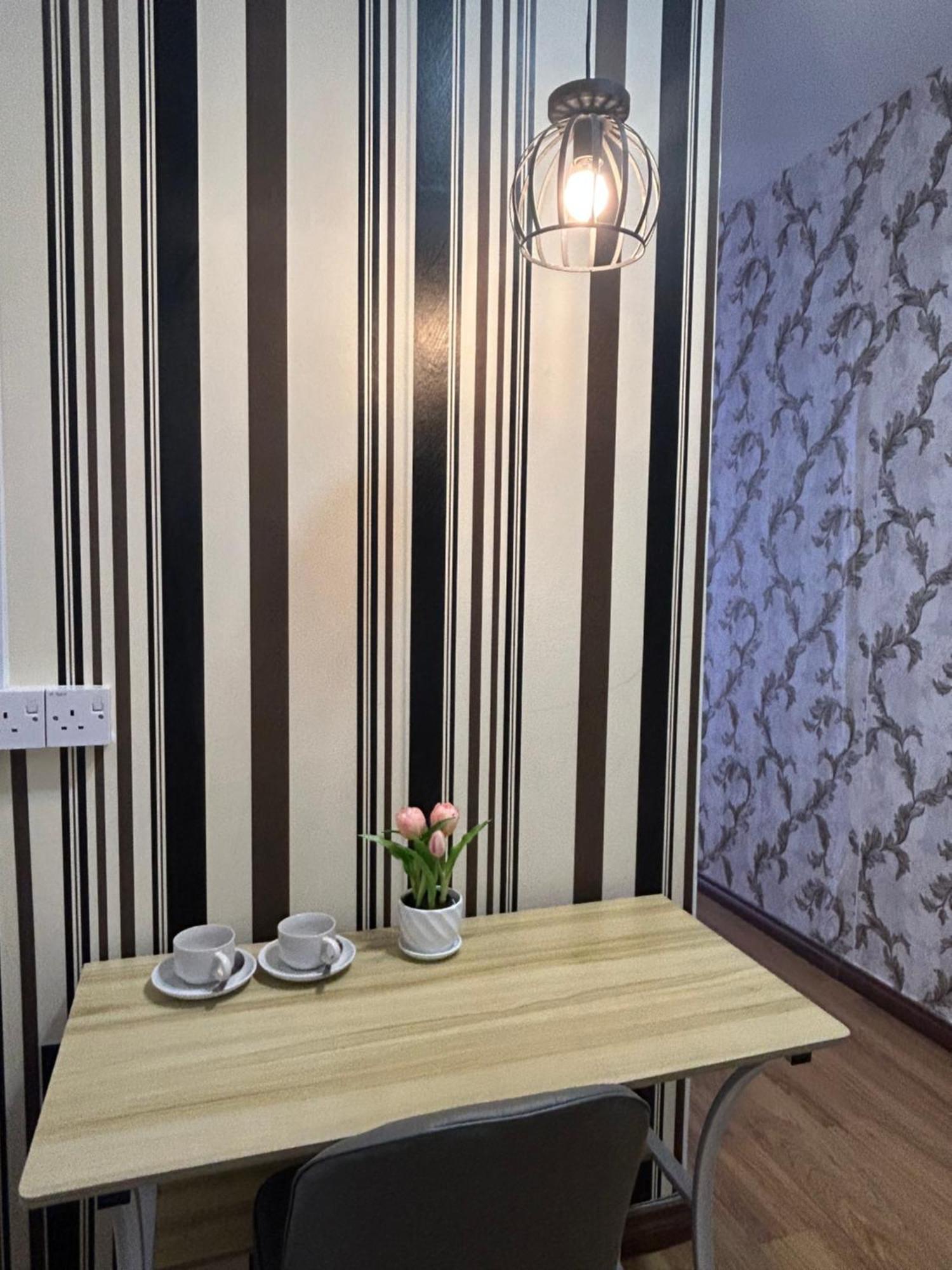 Roxy Apartment Kuching Exterior photo